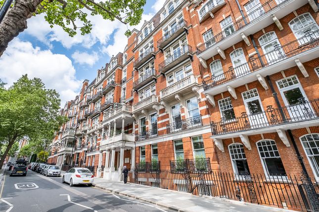 3-bed flat on 39, Campden Hill Court, Campden Hill Road, London, £2,750,000