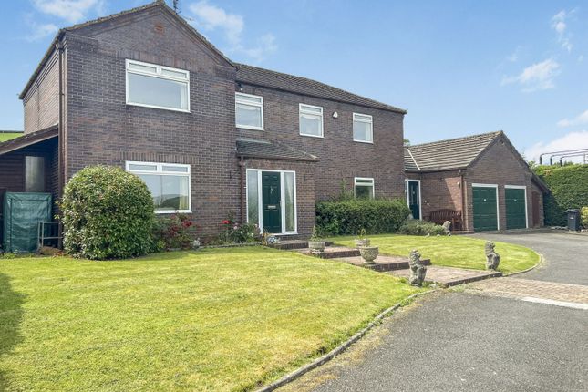 Modern Detached 4 Bedroom Property