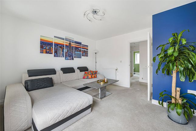 22, Clapperknapper, Ebbsfleet Valley photo 2