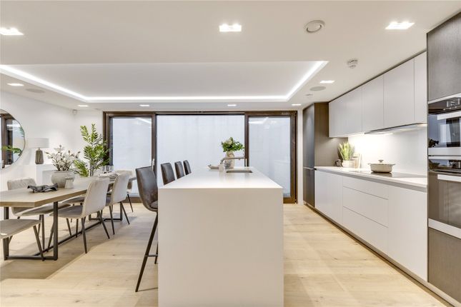 Ladbroke House, 2, Victoria Mews, London photo 3