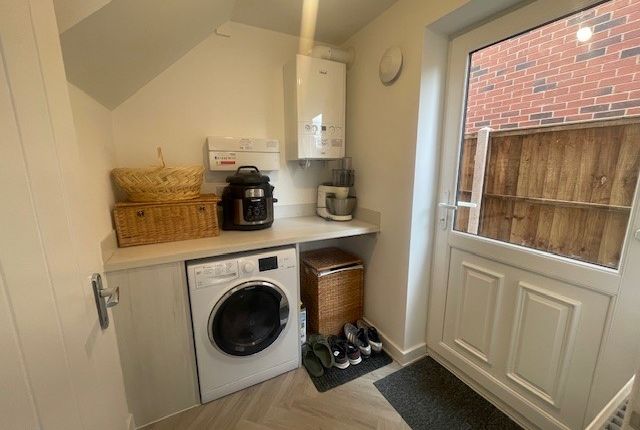 45, Nottingham photo 5