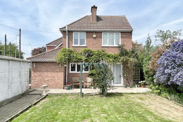 Thumbnail Detached house for sale in Ipswich Road, Colchester