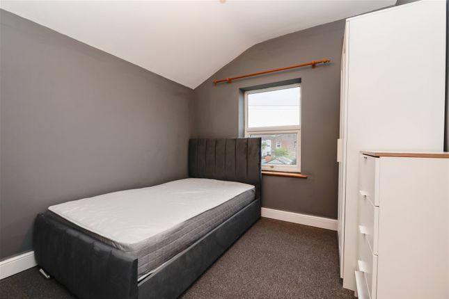 Room to rent in Doncaster Road, Eastleigh, Hampshire
