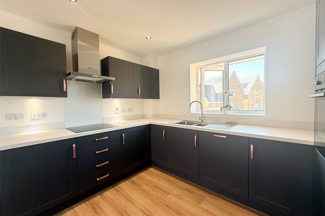 4, Archibald House, 12, Lister Road, Berkshire photo 2