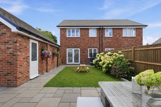 12, Parlour Way, Verwood photo 2