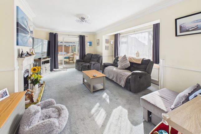 2, Oakley Close, Bridgwater photo 3