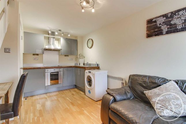 Flat for sale in The Chandlers, Leeds City Centre, Leeds