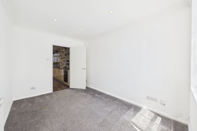 33, New Road, Shoreham-by-Sea photo 3
