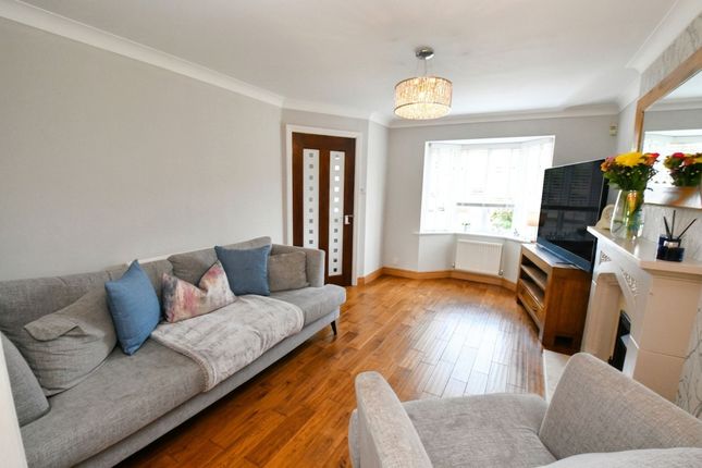 15 Clough House Drive, Leigh photo 4