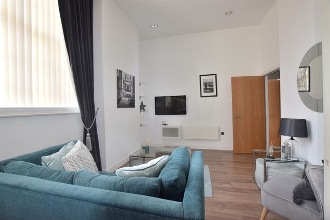 Flat to rent in Paradise Street, Liverpool