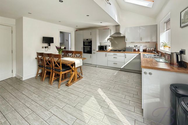 37, Chadburn Road, Nottingham photo 2