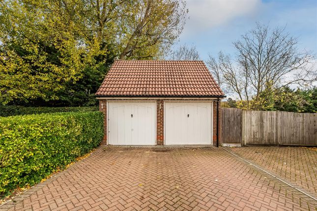 19, St. Margaret Drive, Epsom photo 2