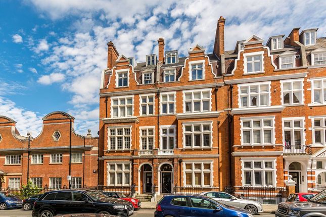 Thumbnail Flat for sale in Palace Court, Notting Hill, London
