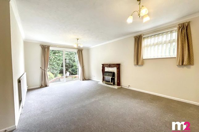 14, Springfield Drive, Newport photo 3