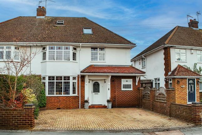 5, Brickfield Avenue, Hemel Hempstead photo 3