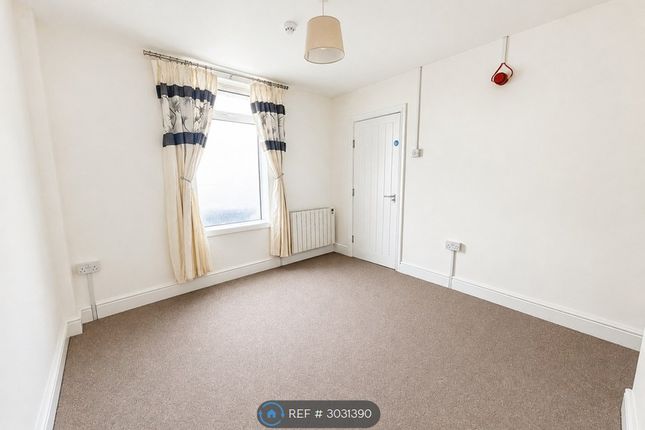 Flat, South Market Road, Great Yarmouth photo 2