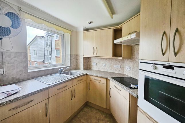 36, Millfield Court, West Sussex photo 4