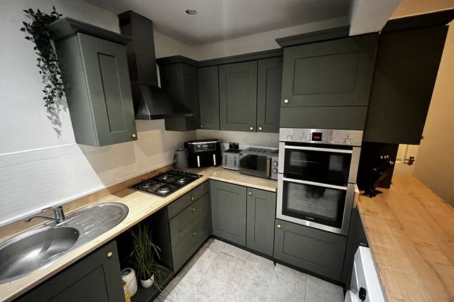 6, Mayfair Road, Blackpool photo 4