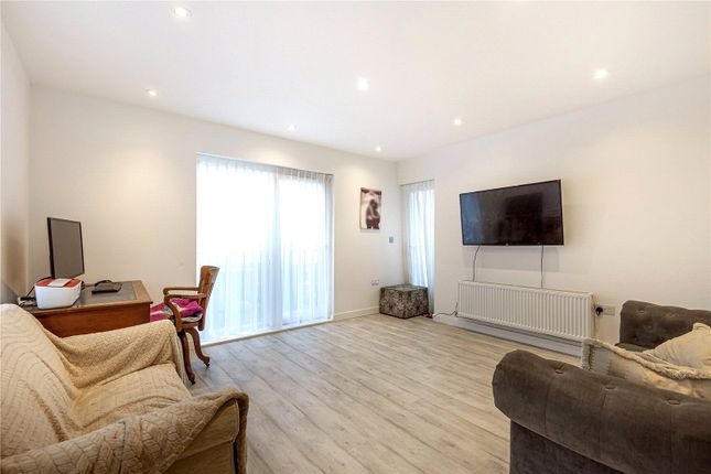 3, Jennings Court, Dunton Green photo 3