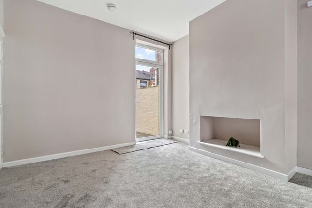 123 Cumberland Street, Warrington photo 3