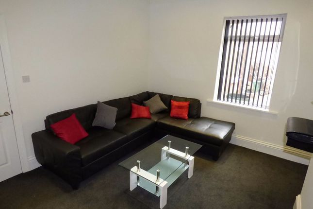 Room to rent in Queens Road, Doncaster