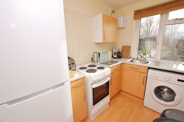 Flat to rent in Parsons Green, Guildford, Surrey