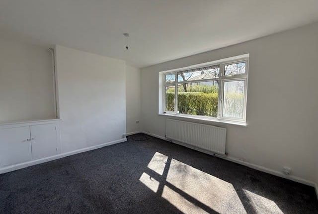 Moorland Road, Burnley photo 2