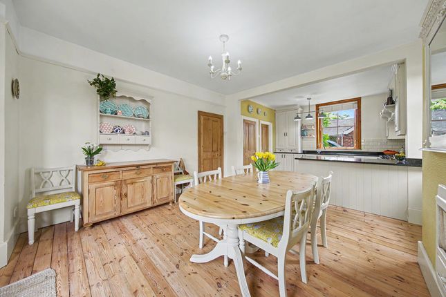 530, Chatsworth Road, Chesterfield photo 3