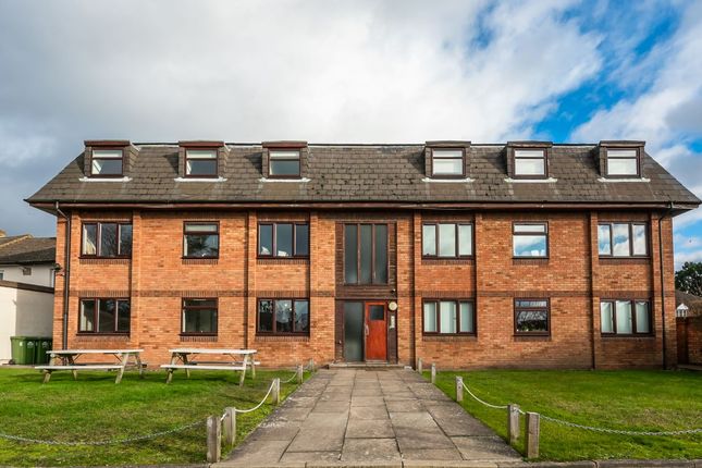 Thumbnail Flat for sale in Flat 8 Bishops Court, Wolsey Road, Sunbury-On-Thames, Middlesex
