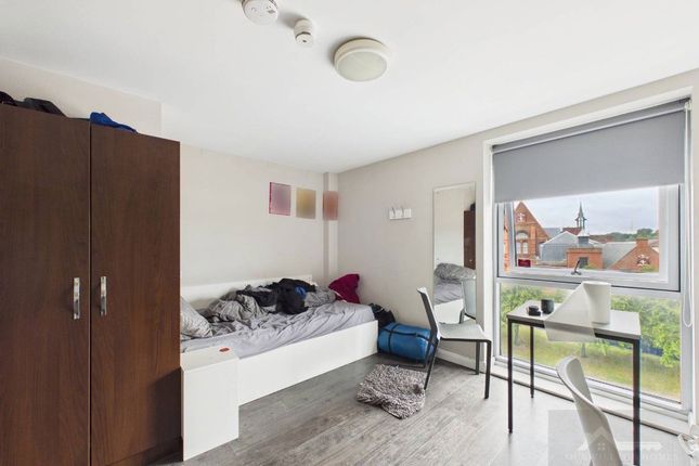 1-bed flat on Apartment 514,, 1 - 10 Devon Street, Liverpool, £30,000