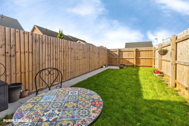 24, Dixon Place, Dunholme, Lincoln photo 2