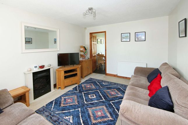 4, Woodhall Close, Telford photo 4