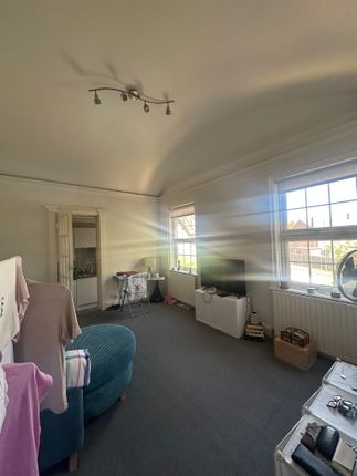 5, Thurlby Close, Middlesex photo 4