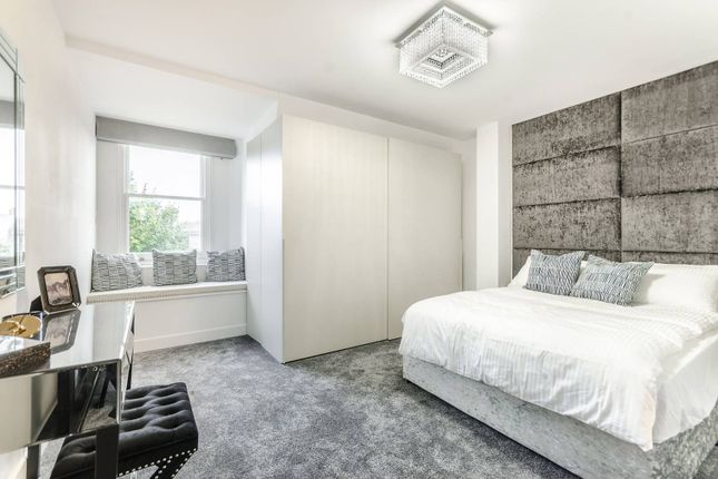 Maisonette for sale in Queens Gate, South Kensington, London