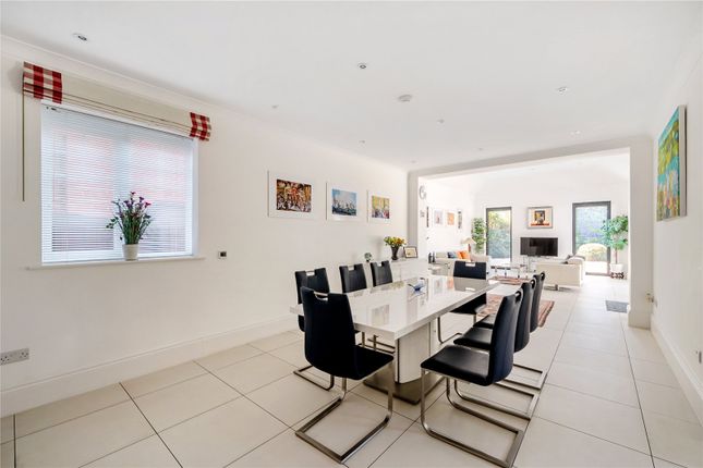 James House, 16A, Hacketts Lane, Pyrford photo 3