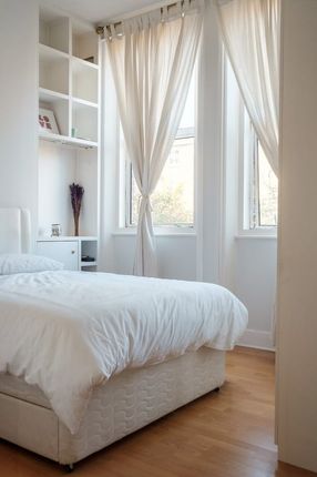 17, Spenser Road, London photo 4