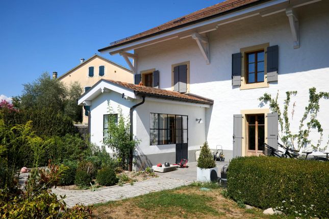 Country house for sale in Elegant Renovated Property, Jussy, Geneva Countryside, 1254