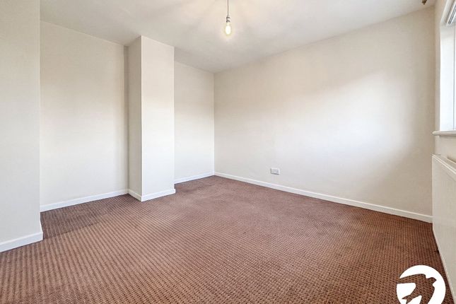 53, Cavell Crescent, Kent photo 5