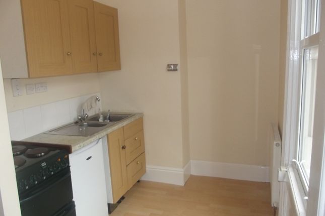 Flat 3, Exeter photo 2