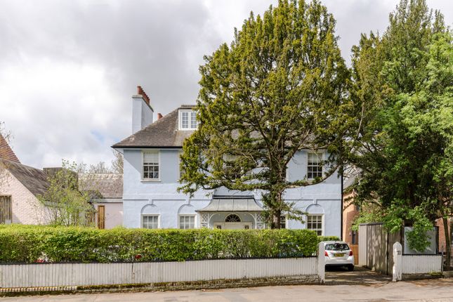 Flat for sale in Woodside Villa, Sydenham Hill, London