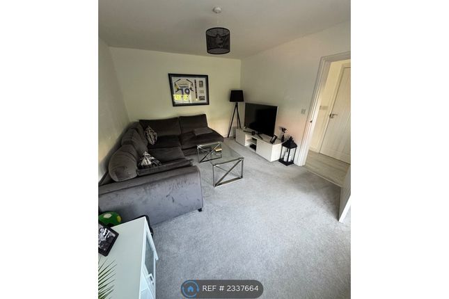 Downing Close, Ellesmere Port photo 5