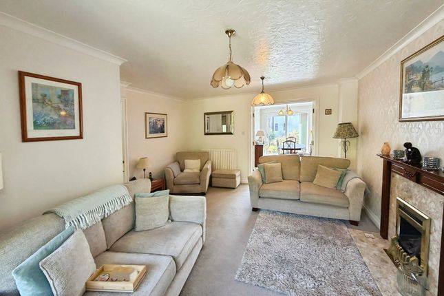 9, Hollybush Drive, Swansea photo 3