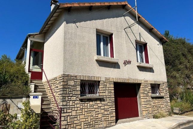 Town house for sale in Ruffec, Poitou-Charentes, 16700, France