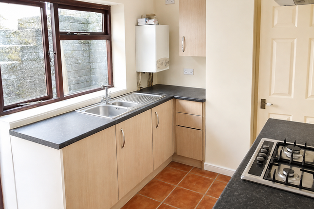 35 Ystrad Road, Pentre photo 3