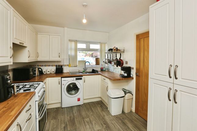 21, Thorni Avenue, Fareham photo 4