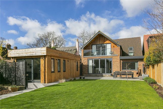 Thumbnail Detached house for sale in Arlesey Road, Ickleford, Hitchin, Hertfordshire