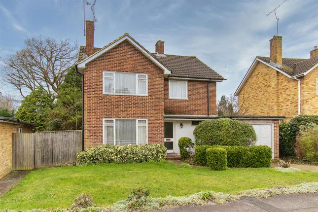 Thumbnail Detached house for sale in Andrews Road, Earley, Reading