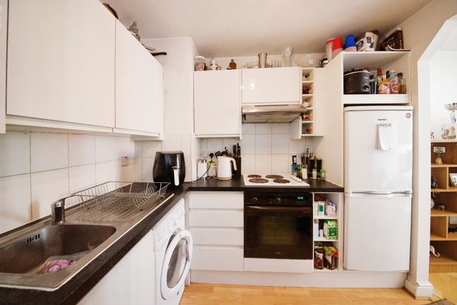 Flat for sale in Asher Way, London