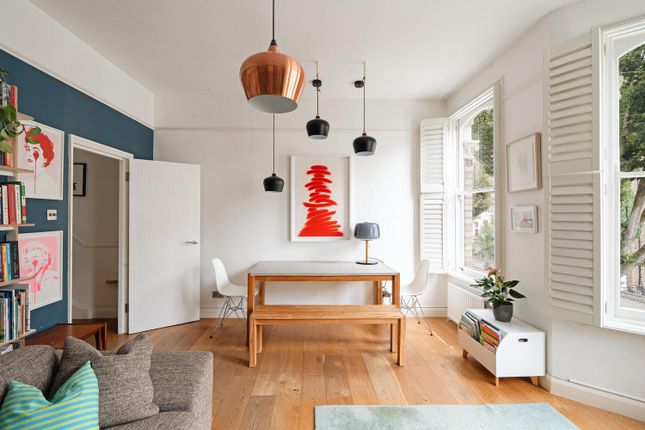 Flat B, 8 Tabley Road, London photo 3