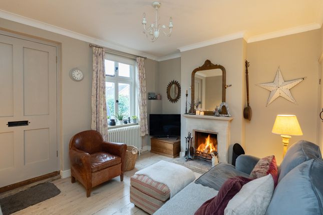 54, Furlong Road, Dorking photo 3